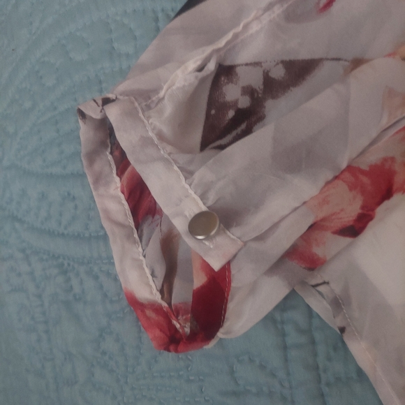 Blouse - Picture 3 of 4